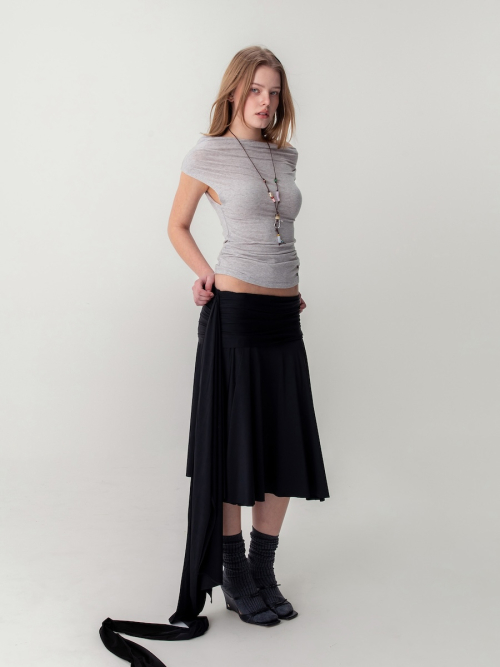 DRAPED WAVE SKIRT (BLACK)