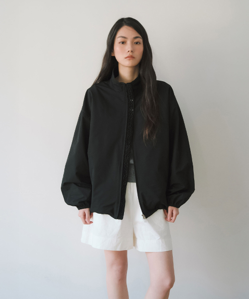 FRILL WIND JUMPER, BLACK