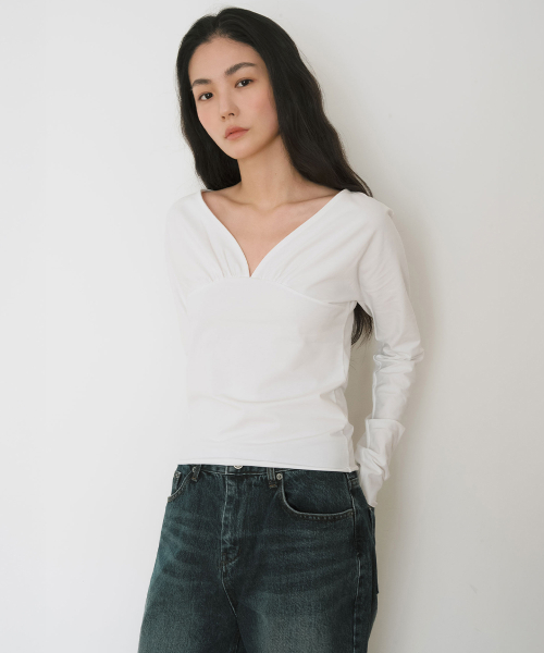 FRONTBACK SHIRRING CURVED TOP, IVORY