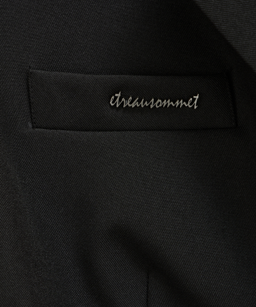 Cropped Short Sleeve Tailored Jacket (Black)