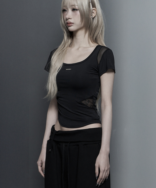 Modern Square Shirring Tee (Black)
