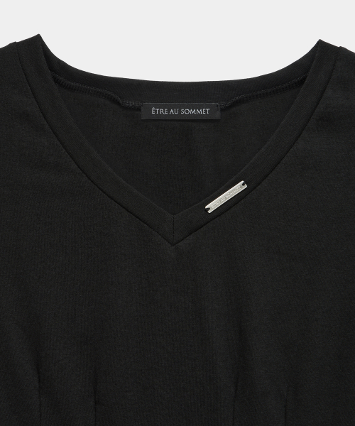 Dart Line V-Neck Slim Top (Black)