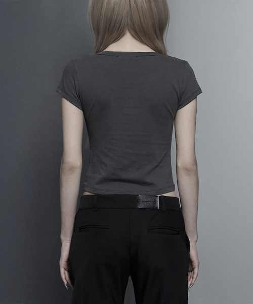 Dart Line V-Neck Slim Top (Dark Gray)