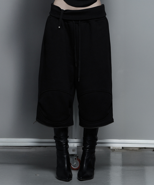Zipper 2-Way Double Knee Bermuda Wide Pants (Black)