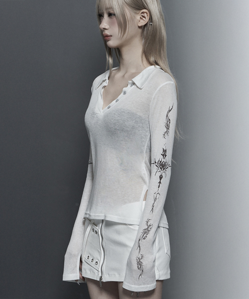 Rib Collar tattoo Long Sleeve Top (White)