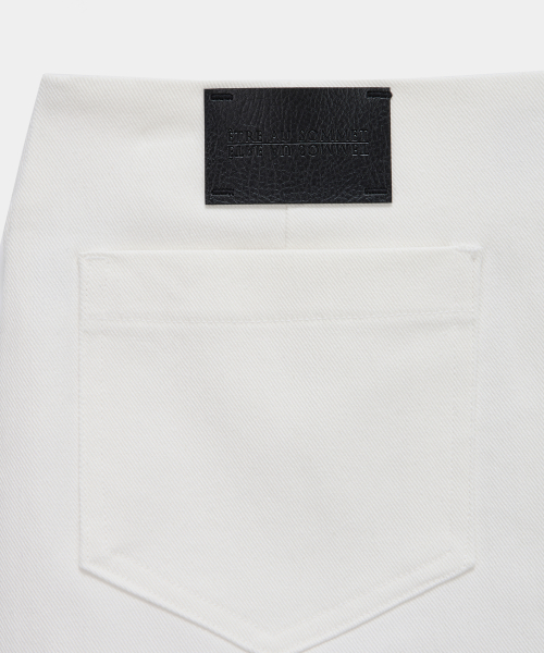 Front Zipper Belt Detail Mini Skirt (White)