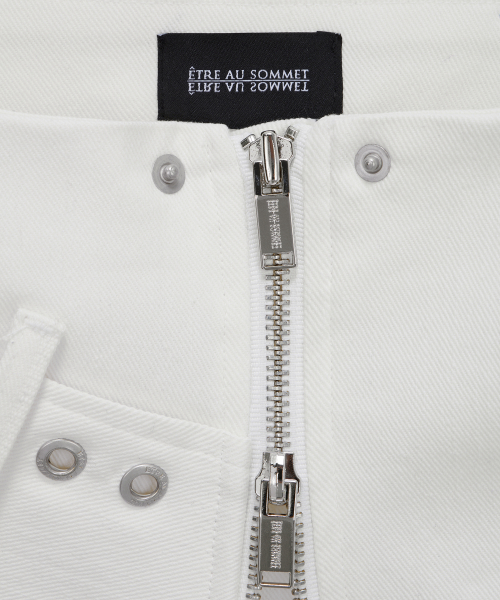 Front Zipper Belt Detail Mini Skirt (White)
