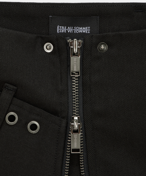 Front Zip Belt Detail Mini Skirt (Black)