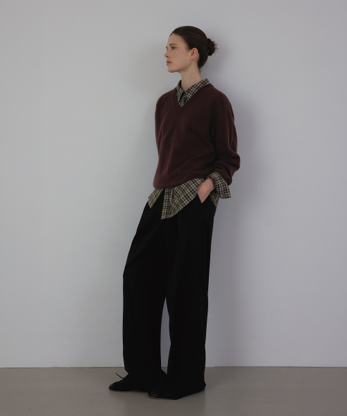 Back-banding Two-tuck Semi Wide Slacks Pants