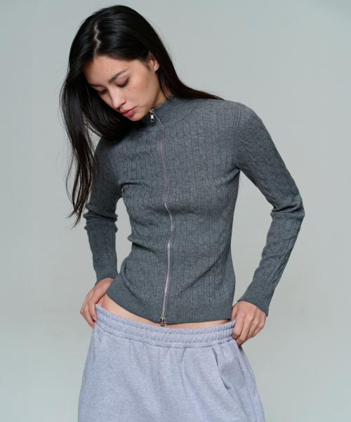 WOMEN FITTED CABLE ZIP KNIT - GREY