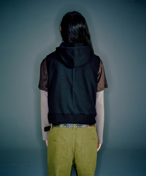 (MEN) WORKSHOP SLEEVELESS HOODIE ZIP-UP BLACK
