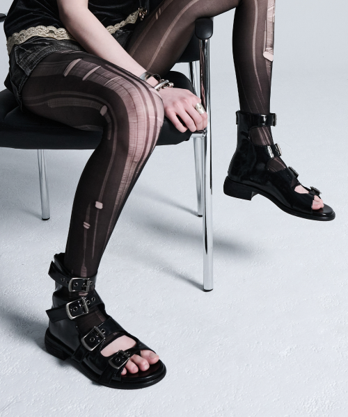 104 west buckle sandals