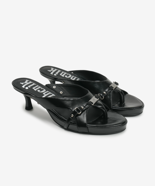 207 iconic strap heels