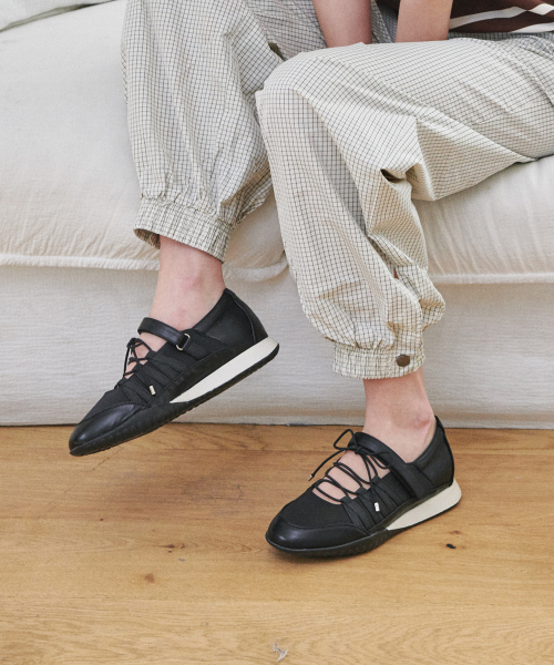 Velcro Lace-Up Mary Jane Sneakers (att6027)