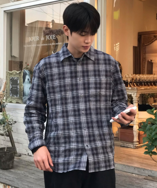 [ON]Krinkle Checkered Navy Oversized Fit Long-Sleeved Shirt