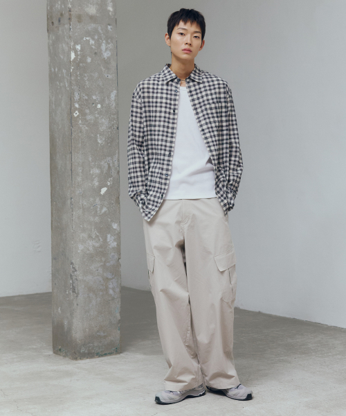 [ON][Crop OR Regular]Creeze checkered Black Over-Fit Long-Sleeved Shirt