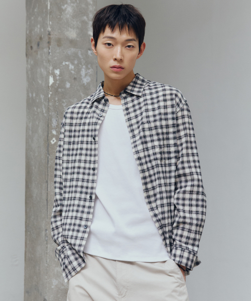 [ON][Crop OR Regular]Creeze checkered Black Over-Fit Long-Sleeved Shirt