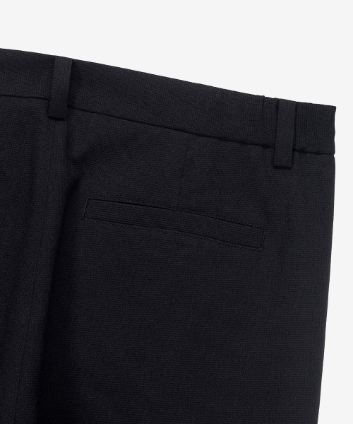 [COUTURE]Black one-tuck relaxes fit tissue deformation banding pants