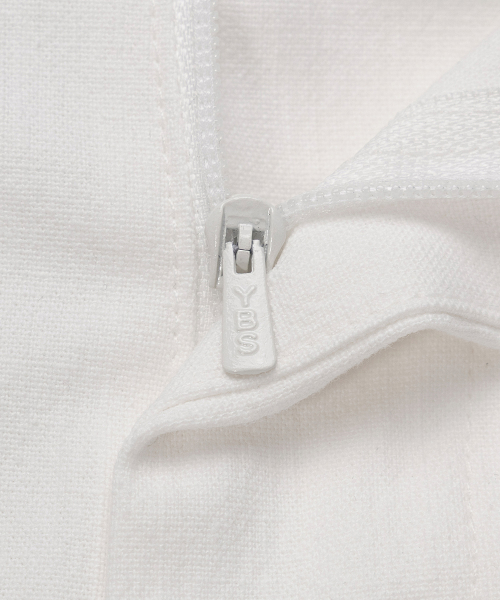 White one tuck relaxes fit linen like banding pants
