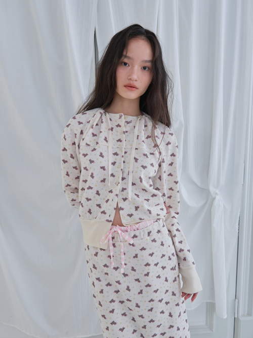 Bloom Neckline Cardigan (Cream)