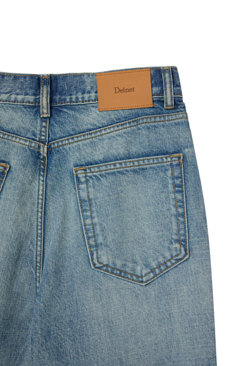 STRAIGHT DENIM PANTS IN BLUE
