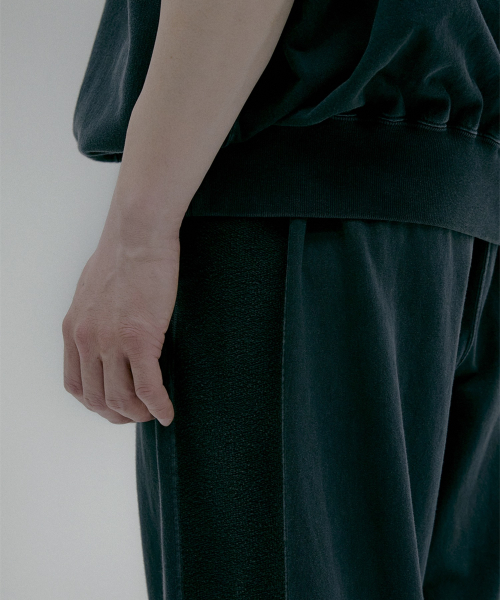 챔피온 X 엔할리우드 리버서블 후드 슬리브리스 Off Black