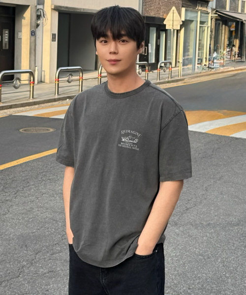 Pigment Graphic Oversized Fit Short-Sleeved T-shirt - 2color