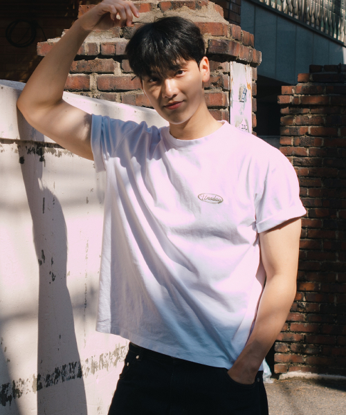 [UNS]Air Cool_Graphic Semi Oversized Fit Short-Sleeved T-Shirt - 2color
