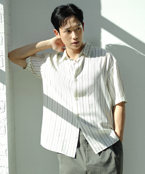 [COUTURE]RN Blended Stripe Oversized Fit Short Sleeve Shirt - 2 colors