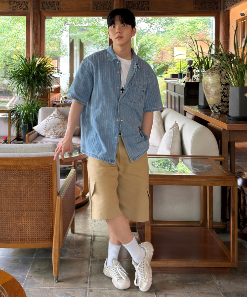 Stripe denim oversized fit pocket short-sleeved shirt