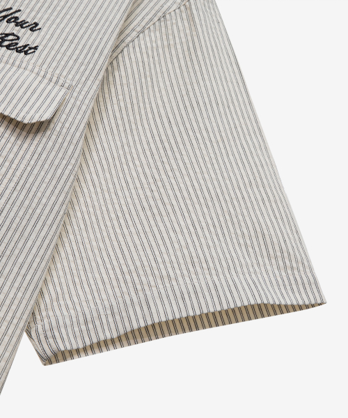 [UNS]mbroidered stripe oversized fit ivory short-sleeved shirt