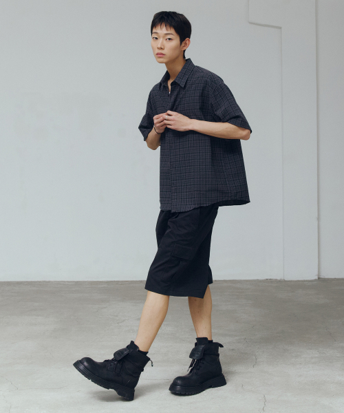 Dark Checkered Oversized Fit Short-Sleeved Shirt - 2color
