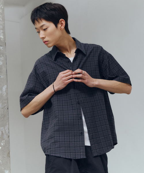 Dark Checkered Oversized Fit Short-Sleeved Shirt - 2color
