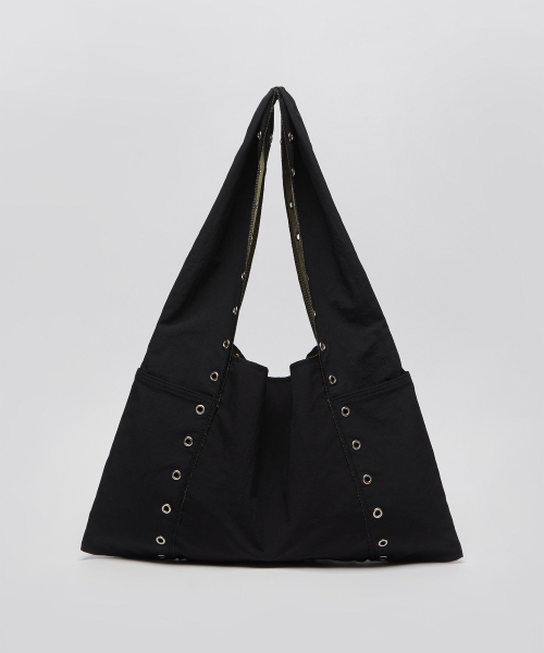 Eyelet shoulder bag(Black)_OVBSM26151BLK