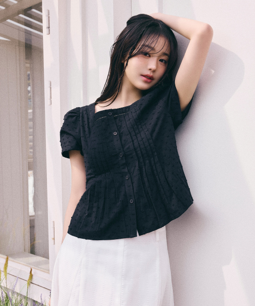 SQUARE NECK LACE BLOUSE BLACK