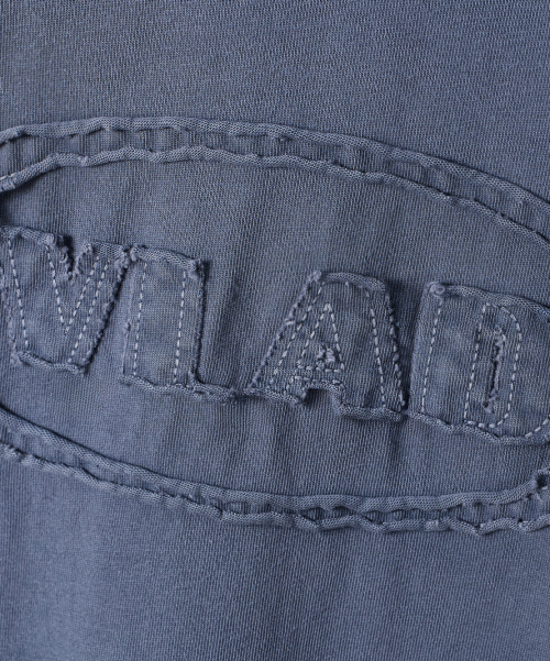 VLAD CUT-OFF APPLIQUE HALF T-SHIRT_VINTAGE BLUE