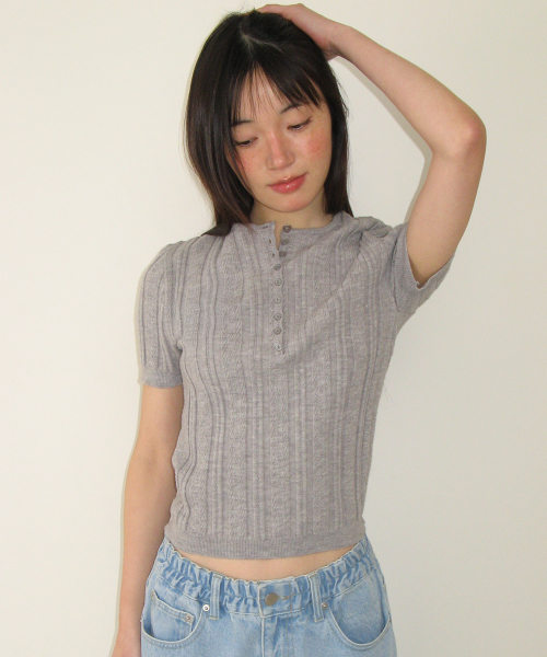 BUTTON POINT SLIM SHORT SLEEVE KNIT GREY