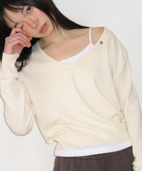 BASIC DEEP V NECK COMPACT KNIT IVORY