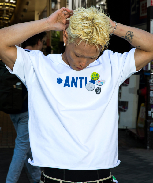 XF010 안티 핀 뱃지 티셔츠 (WHITE)