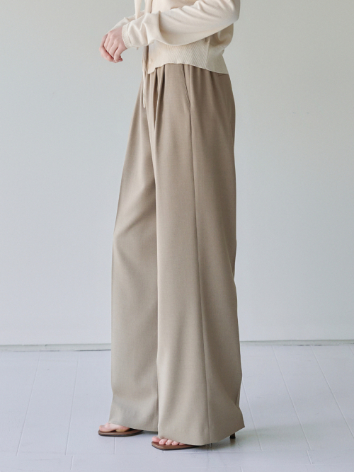 Two-tucked Wide banding Slacks Khaki AT6PAA022KK