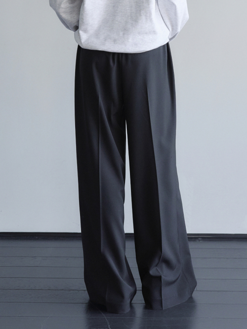 Two-tucked Wide banding Slacks Black AT6PAA022BK