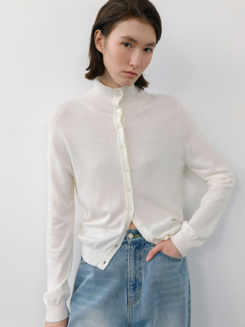 Mock neck Soft Button Cardigan White AT6CDA010WT