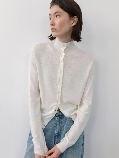 Mock neck Soft Button Cardigan White AT6CDA010WT