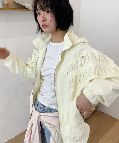 RUCHED HOODED LOOSE FIT WIND JUMPER CREAM