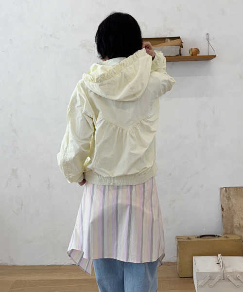 RUCHED HOODED LOOSE FIT WIND JUMPER CREAM