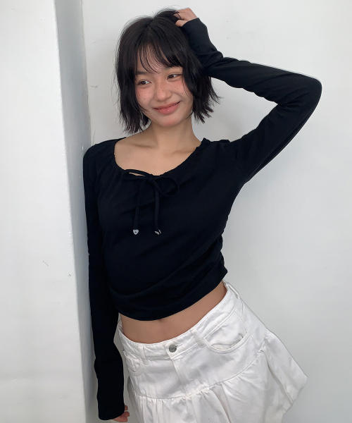 NECK SHIRRING TIE LONG SLEEVE BLACK