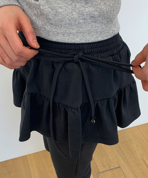 SMOCKED SHIRRING CAPRI LEGGINGS PANTS BLACK