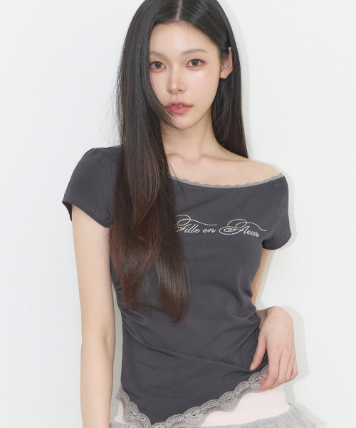 LACE BOAT NECK SHIRRING TOP CHARCOAL