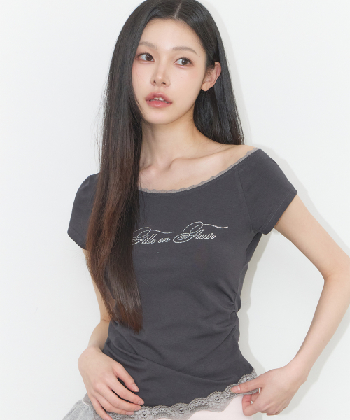 LACE BOAT NECK SHIRRING TOP CHARCOAL