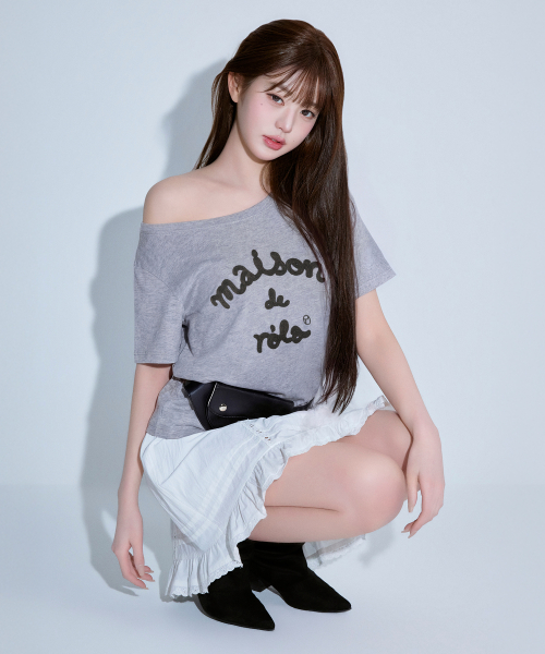 MAISON DE ROLA EMBROIDERY OFF SHOULDER T-SHIRT GRAY